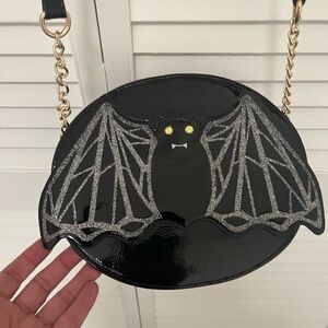 NWOT Betsey Johnson Purse Halloween Bag Kitsch Crossbody Patent Bat